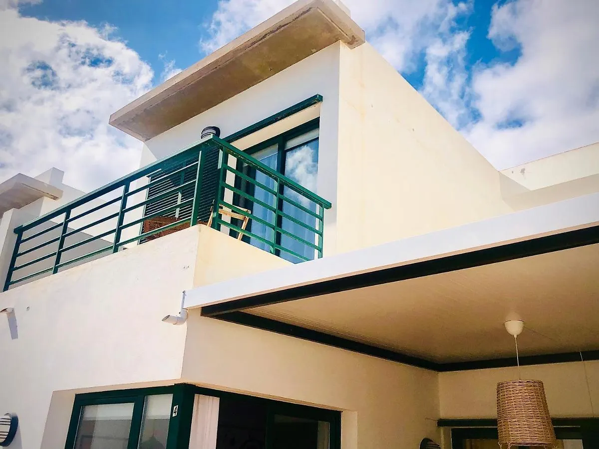 Alegranza, Apartamento De 3 Habitaciones En Lanzarote Costa Teguise Holiday home
